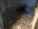 02-macerie-sul-pavimento.JPG